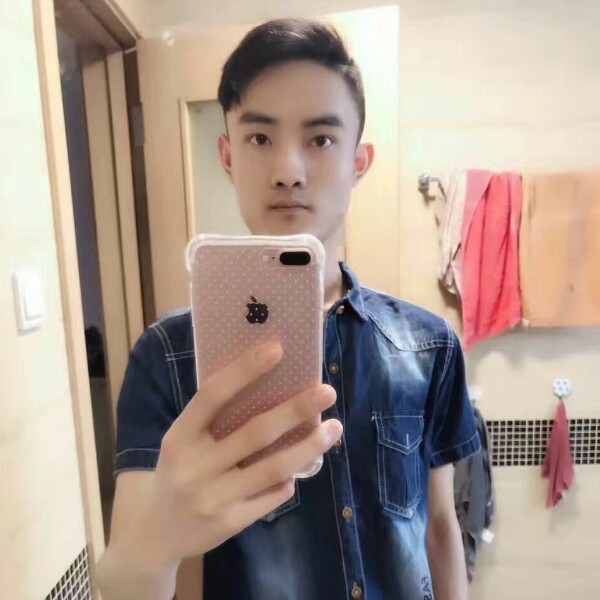 赖阳业的照片
