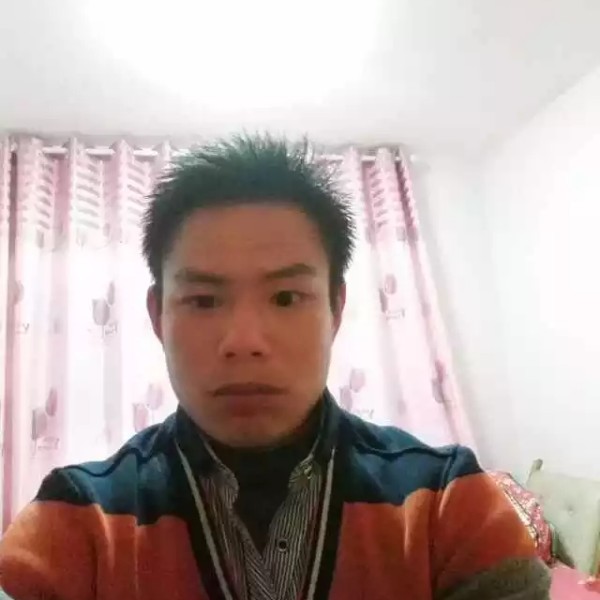 皮带相许一个人的照片