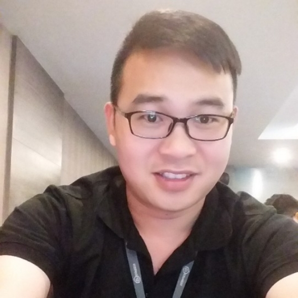 眼神凝眸孤独的照片