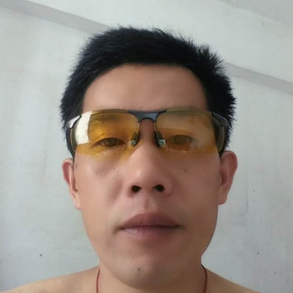半夏醉熏的照片
