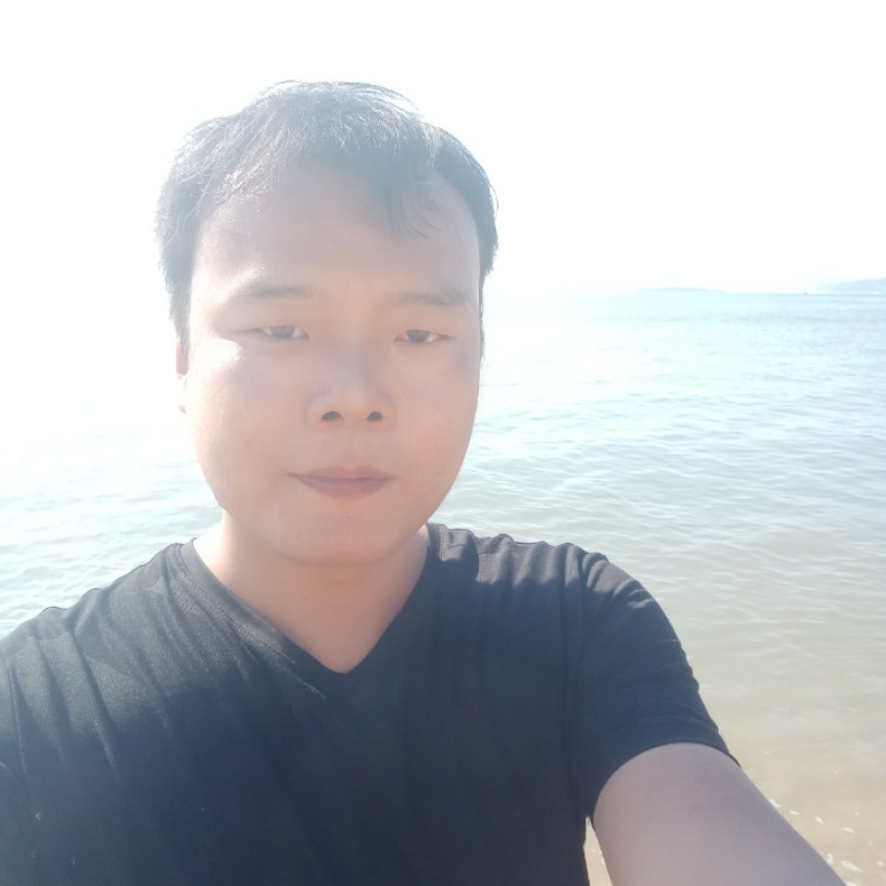 甜甜倾心小笼包的照片