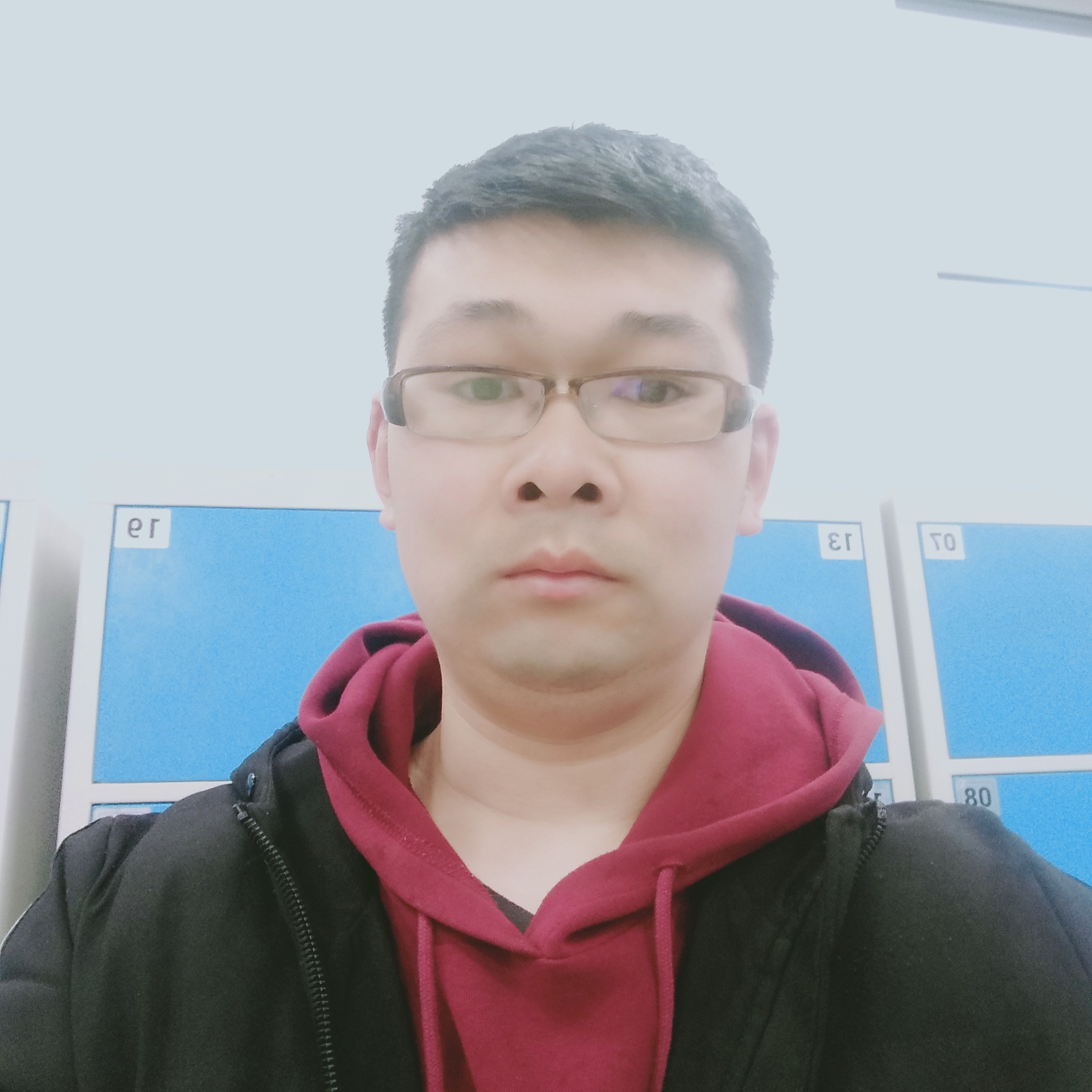 草丛等待沉静的照片