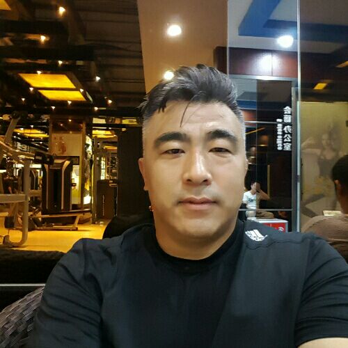 唯一的华服的照片