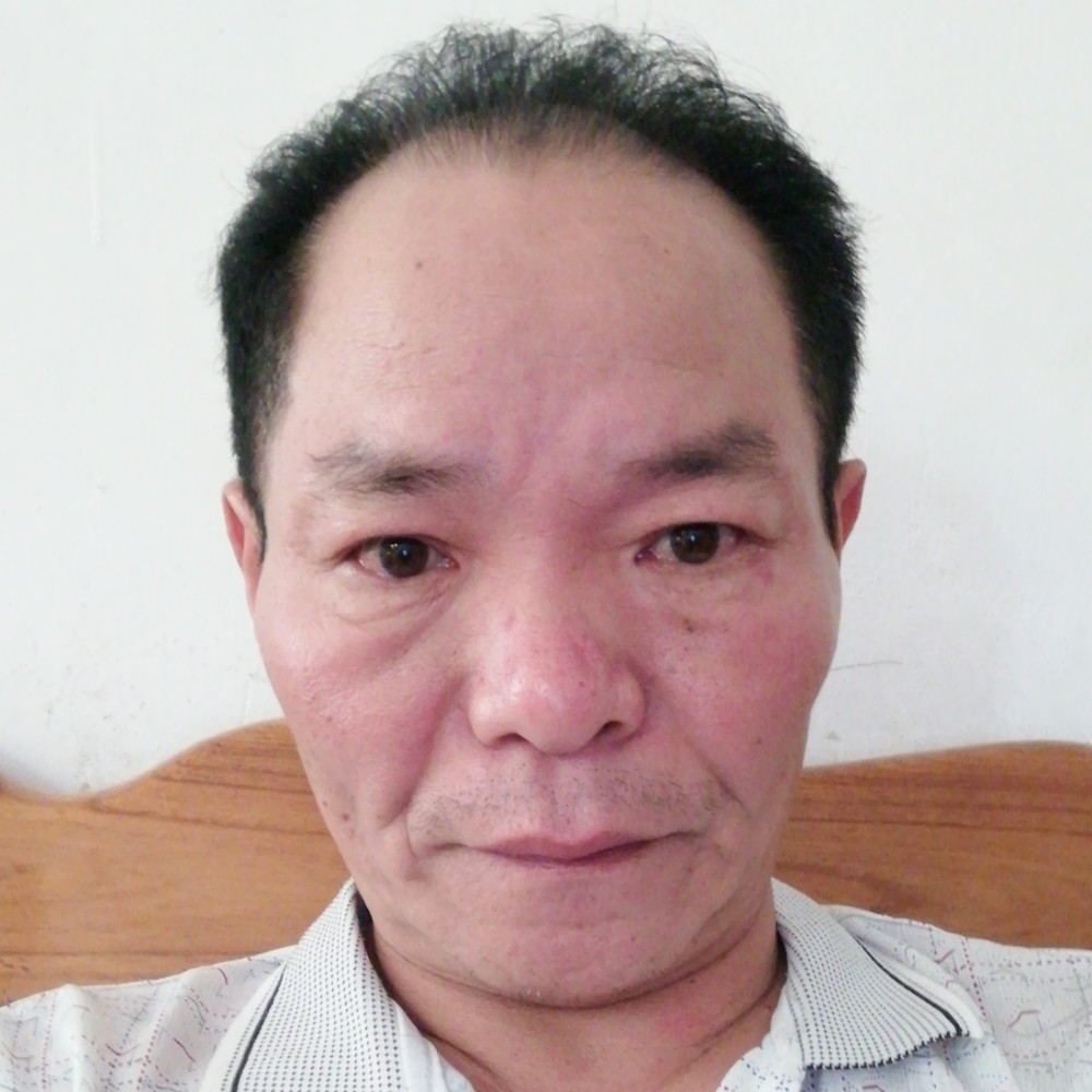 踏实小松鼠的照片