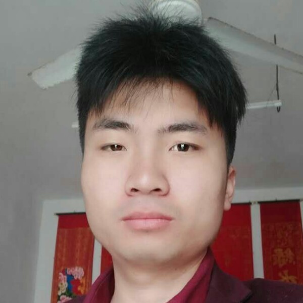 黑米爱恋魁梧的照片