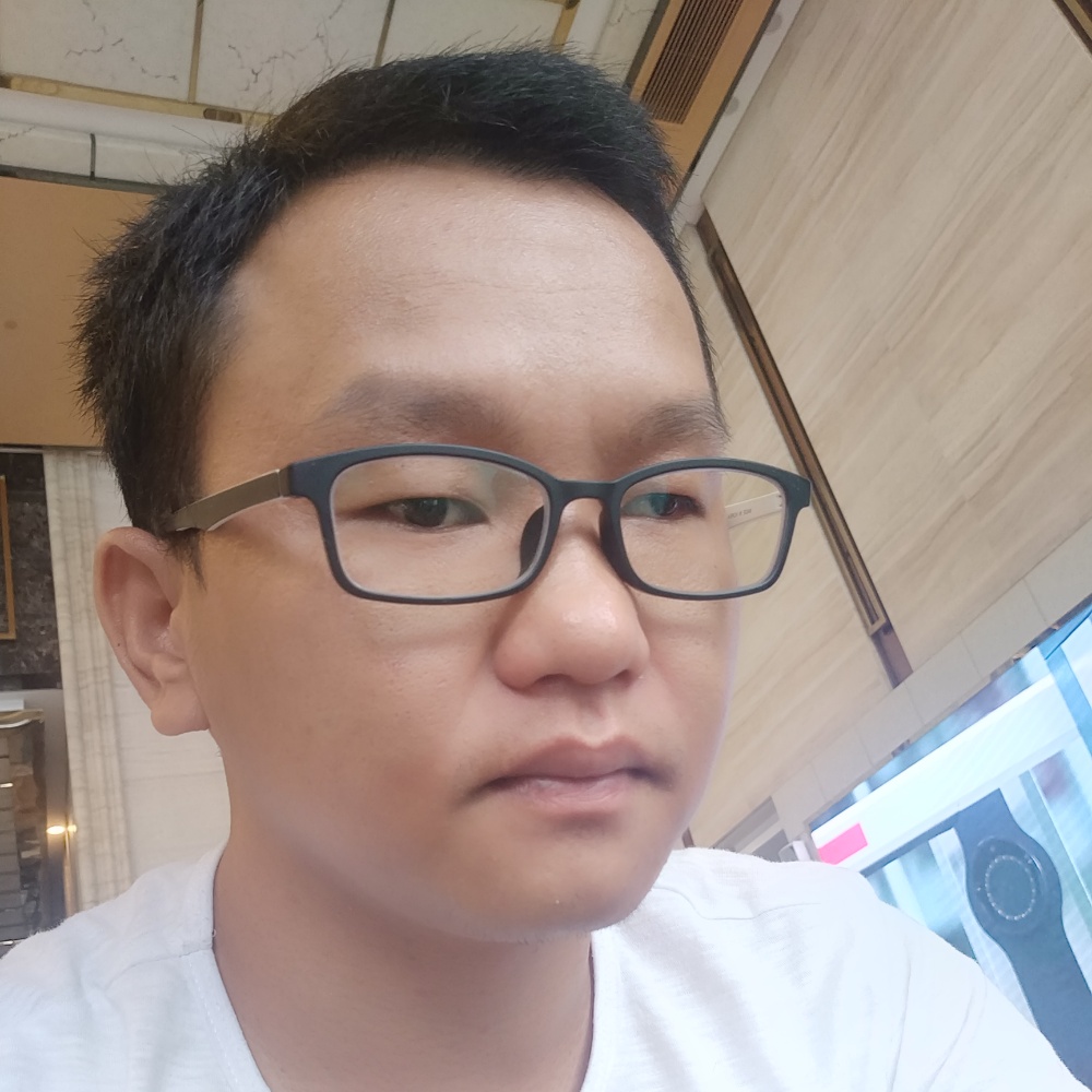 希尔顿克的照片