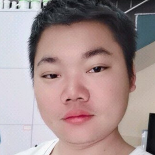 身影請标致的照片