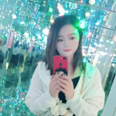水影含蓄的照片
