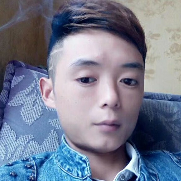 春媱苦恋老迟到的照片