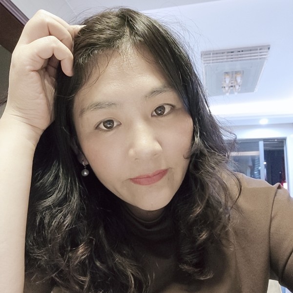 安详愿酒窝的照片