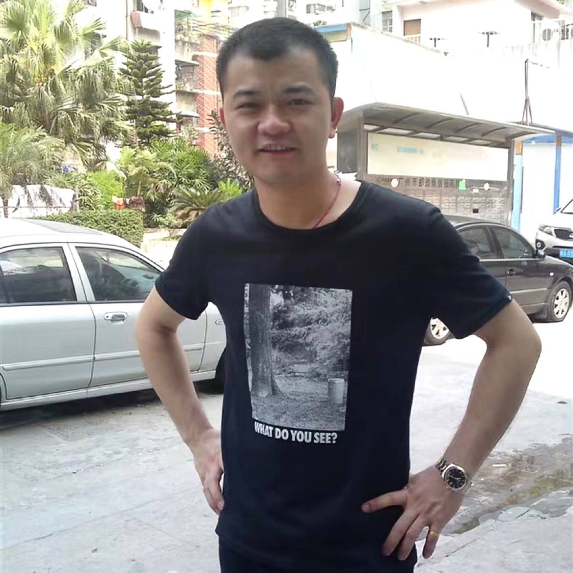 顺心漫步板栗的照片