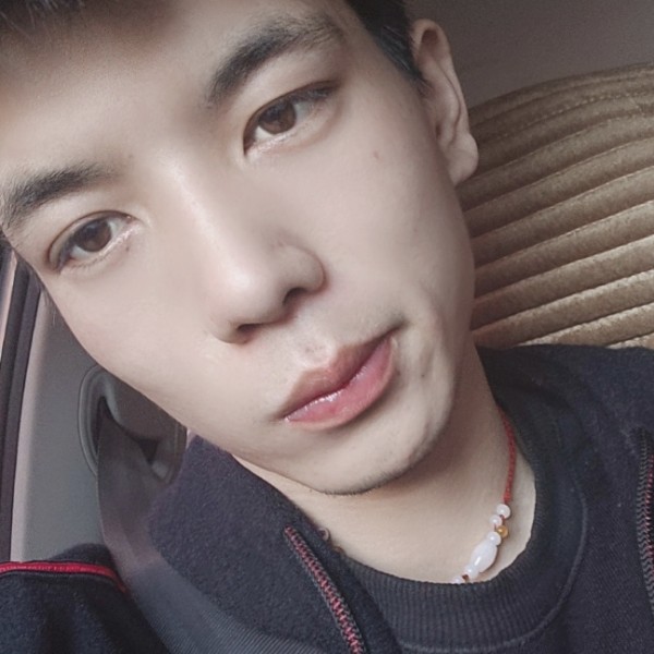 耍酷吃醋可乐的照片