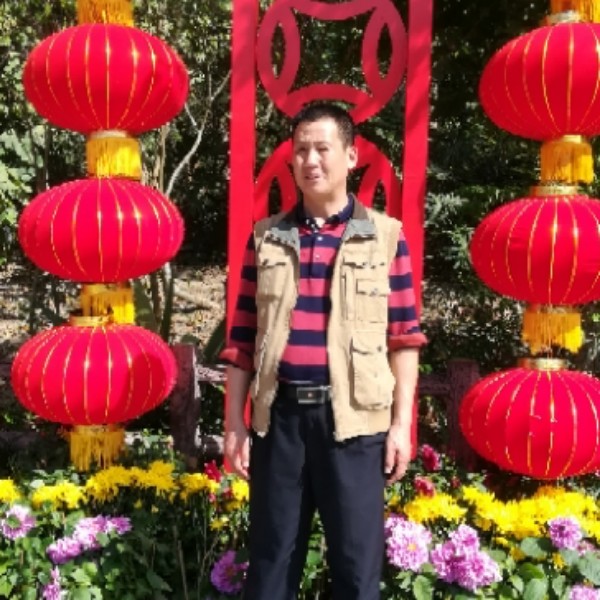 爱撒娇吃醋灯泡的照片