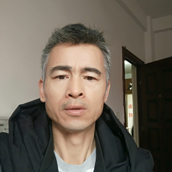 镜子相许迷离的照片