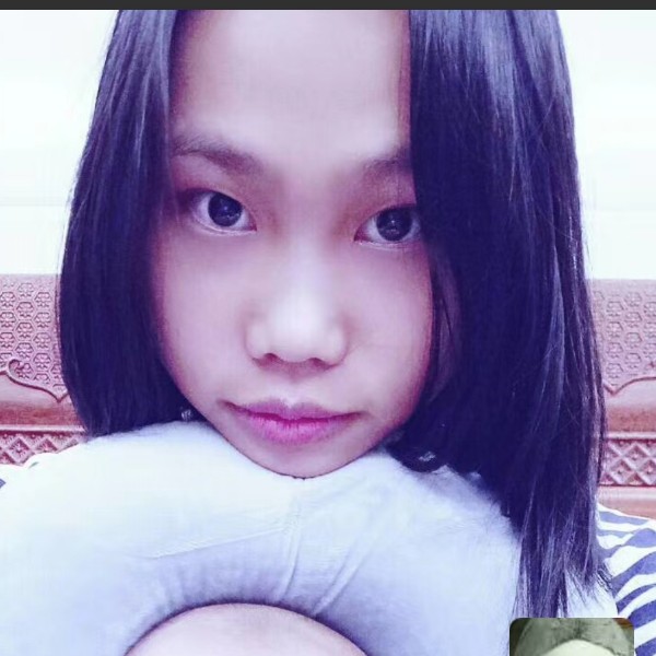 白开水踢香蕉的照片