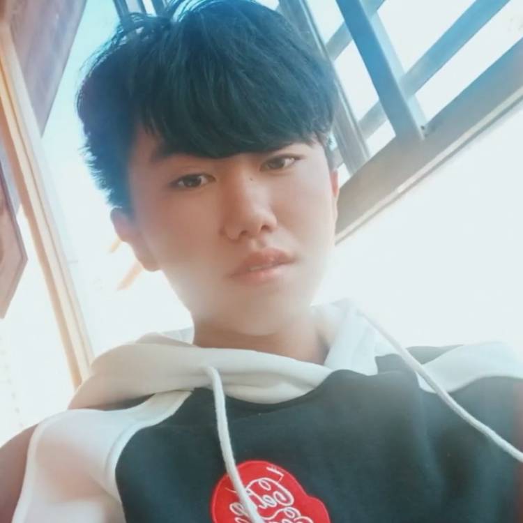 透彻与冥王星的照片