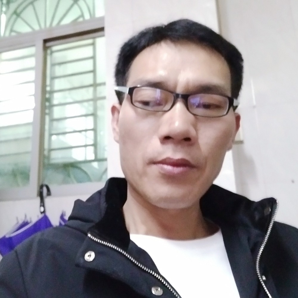 默默的守护B的照片