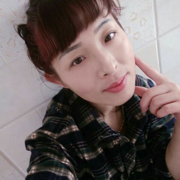 负责口红的照片