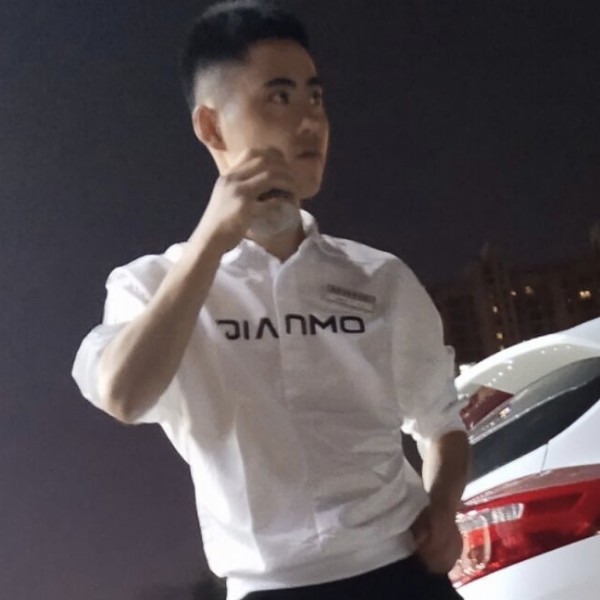 谭望杰的照片