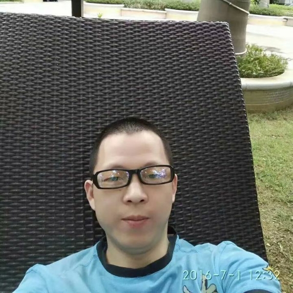 路灯那潇洒的照片