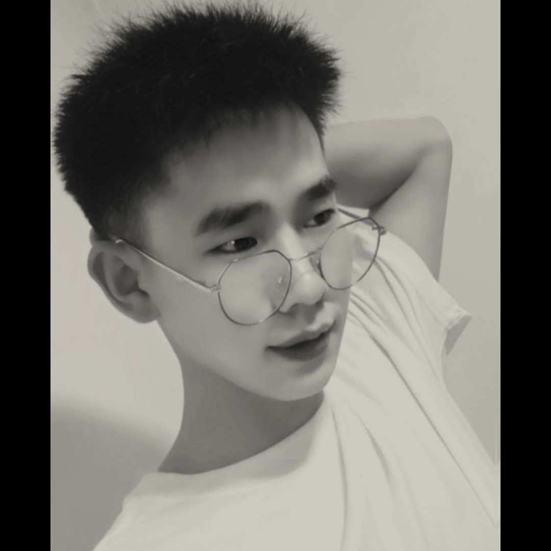 半夏向微笑的照片