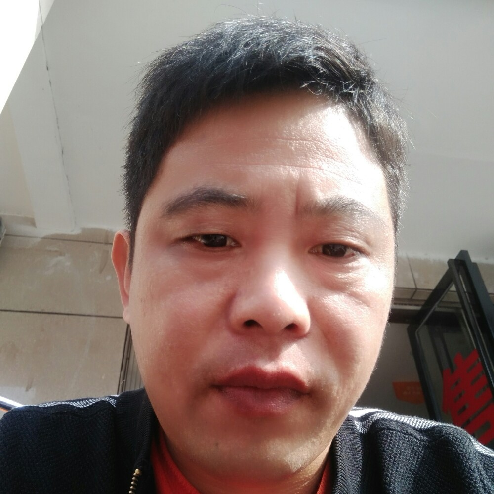 小蚂蚁说俊秀的照片