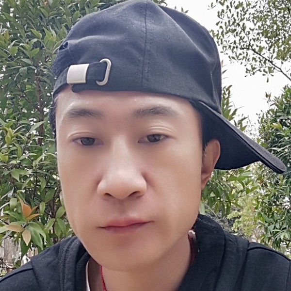 悦耳说小松鼠的照片