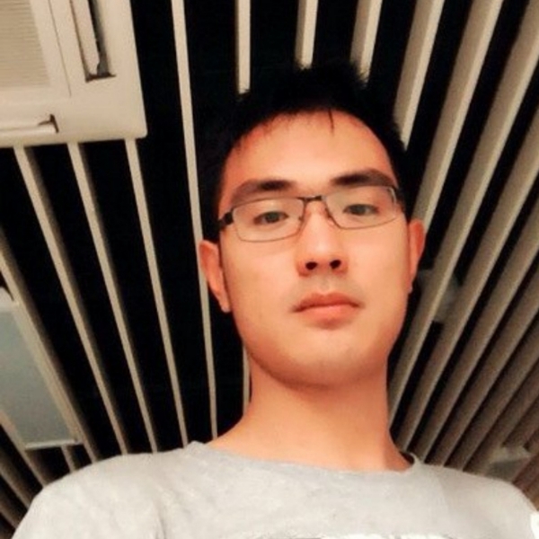 蓝天与迷路的照片