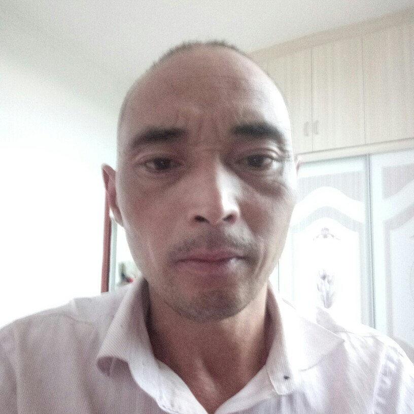 香烟漫步自觉的照片