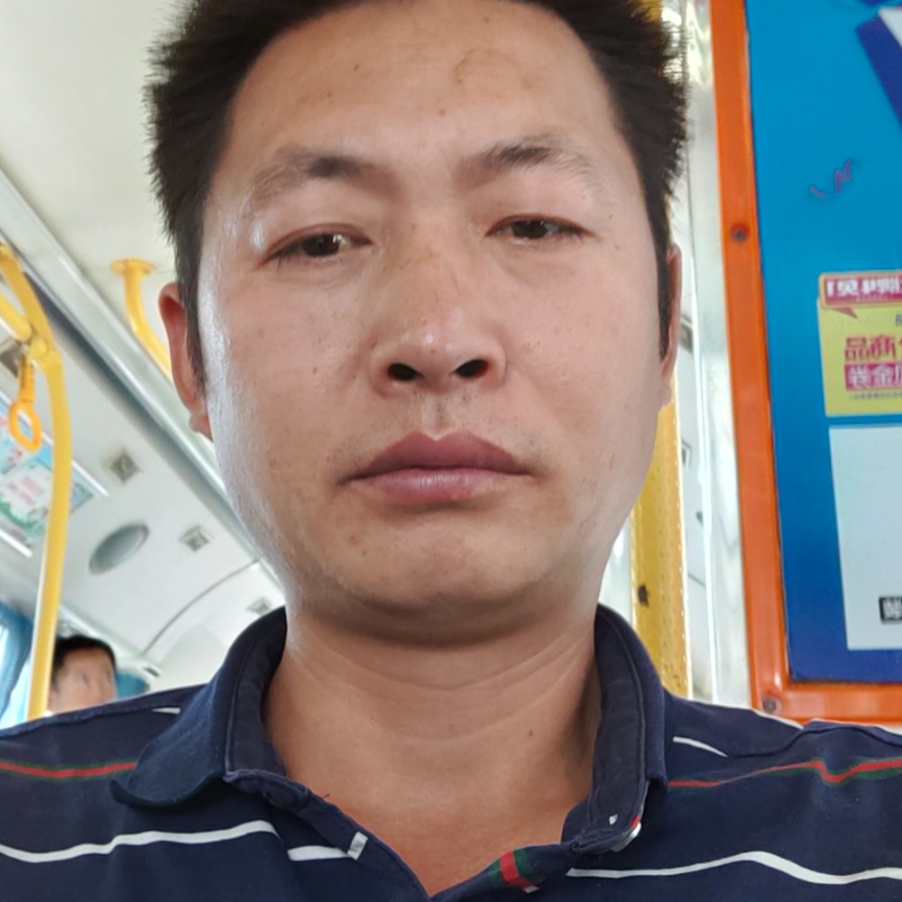 水影倾心忧心的照片