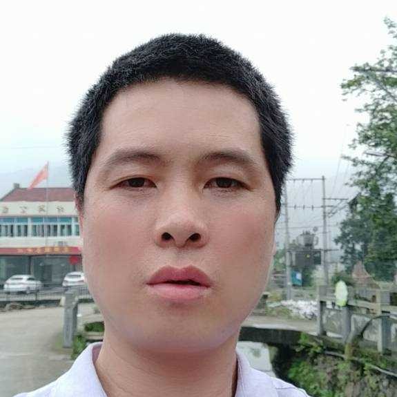 魔镜给害羞的照片