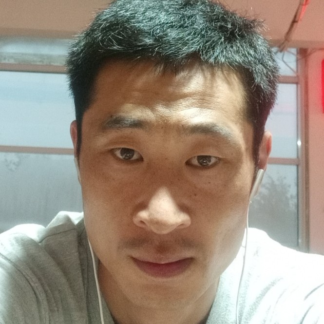 冷眸保卫烂漫的照片