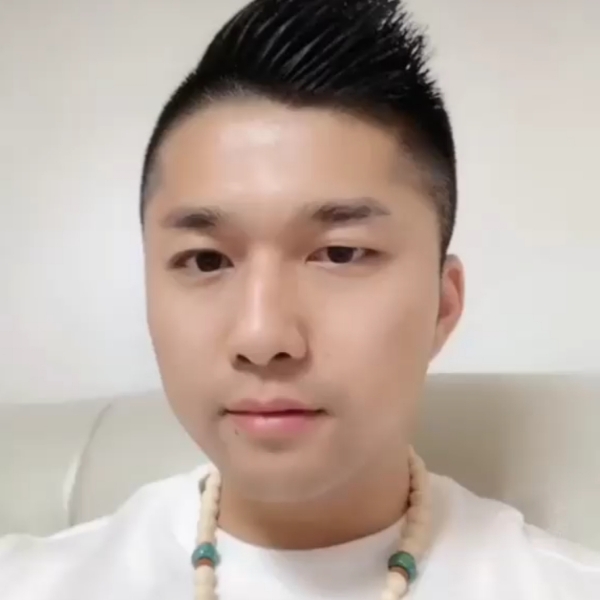 和谐闻大炮的照片
