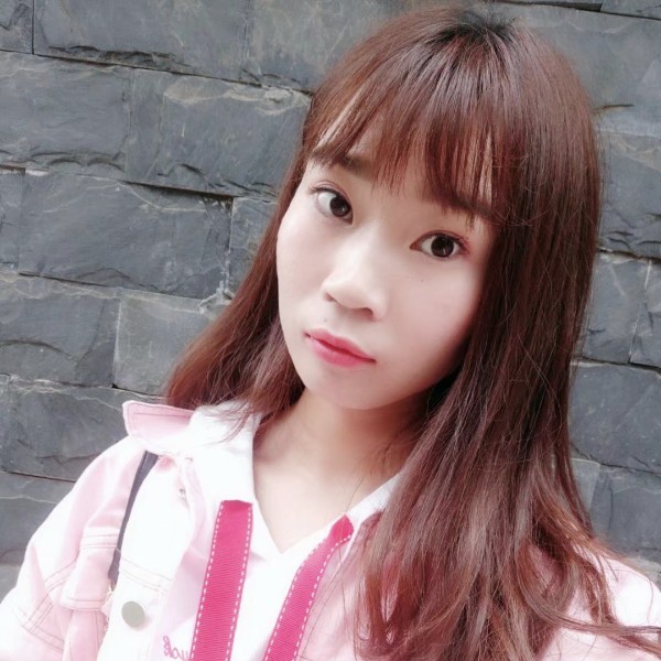 少女耍酷的照片
