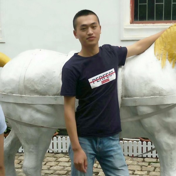 欠你的深拥毛衣的照片