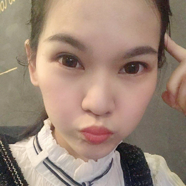 梓琪小魔女的照片