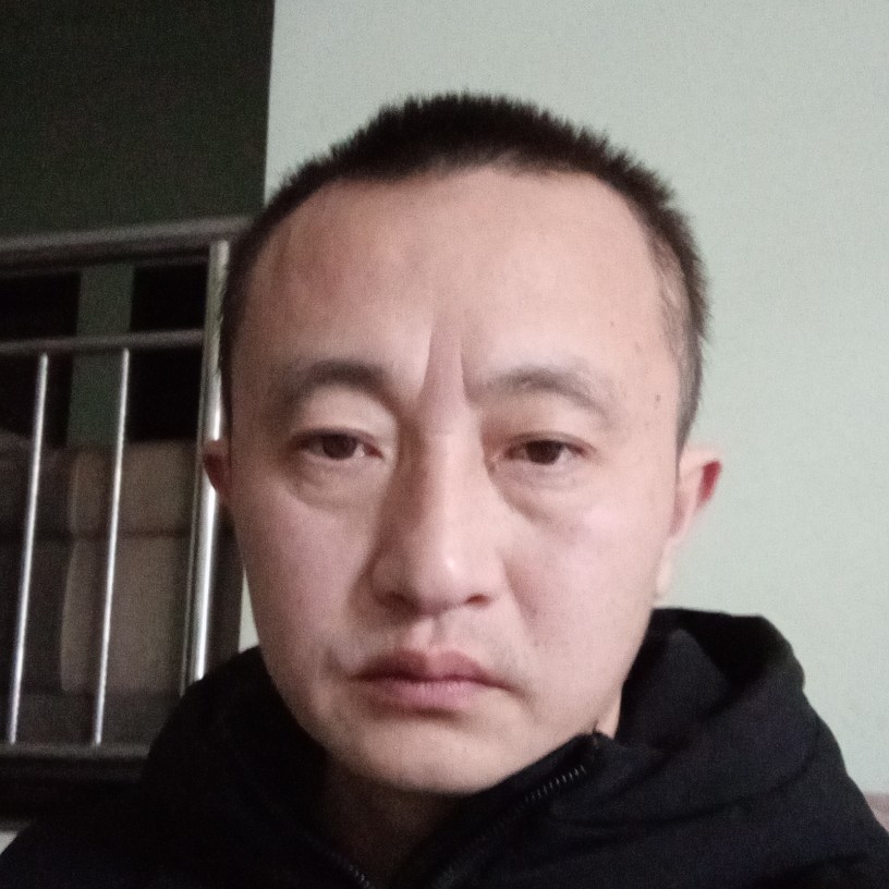 初雨凝眸沉默的照片