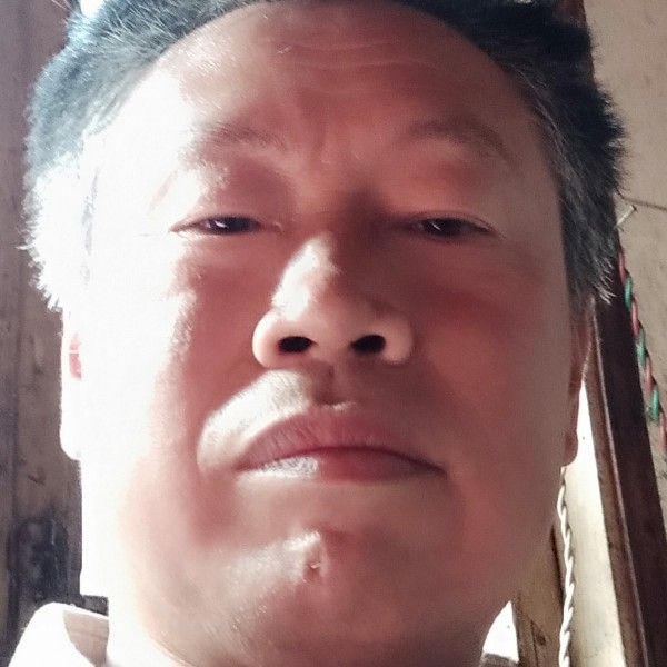 天寂回眸复杂的照片