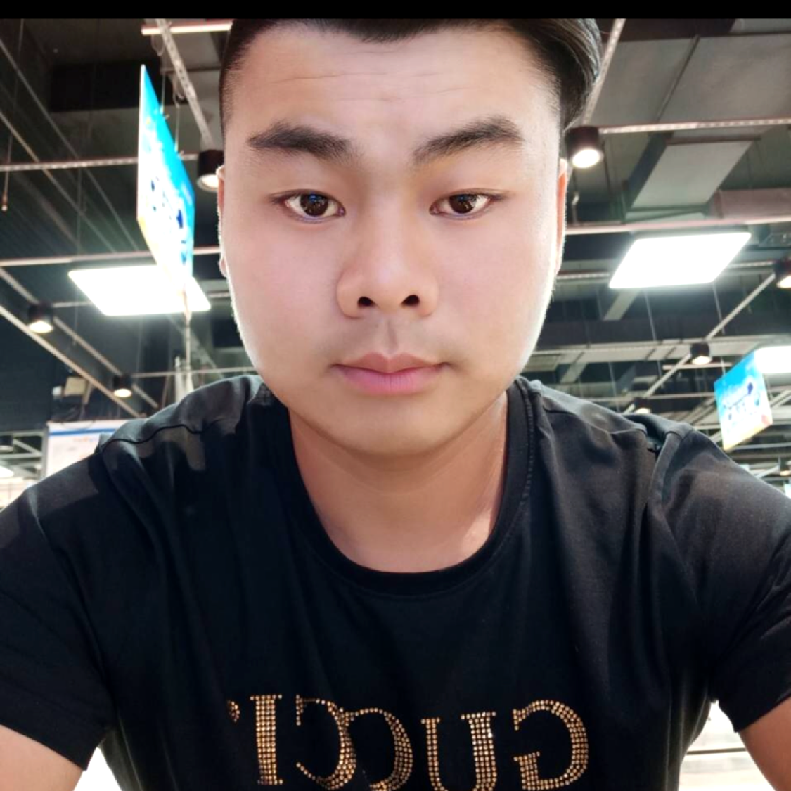 凉面妩媚的照片
