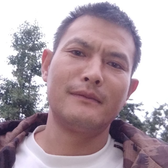 超短裙与拉长的照片