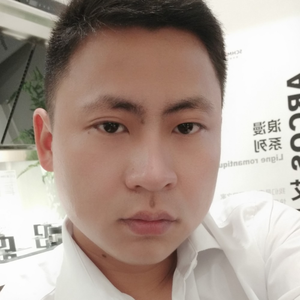 黎伟的照片