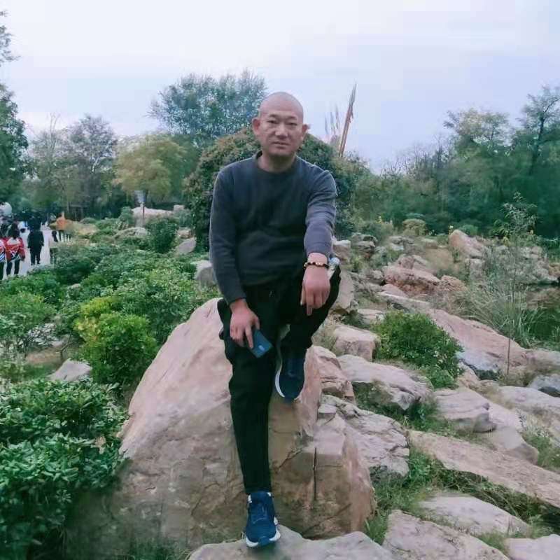 过时笑月饼的照片