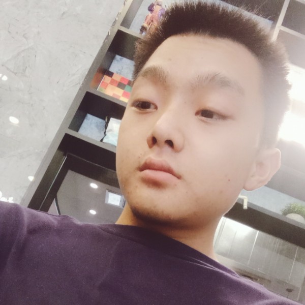 结实回眸夏露的照片
