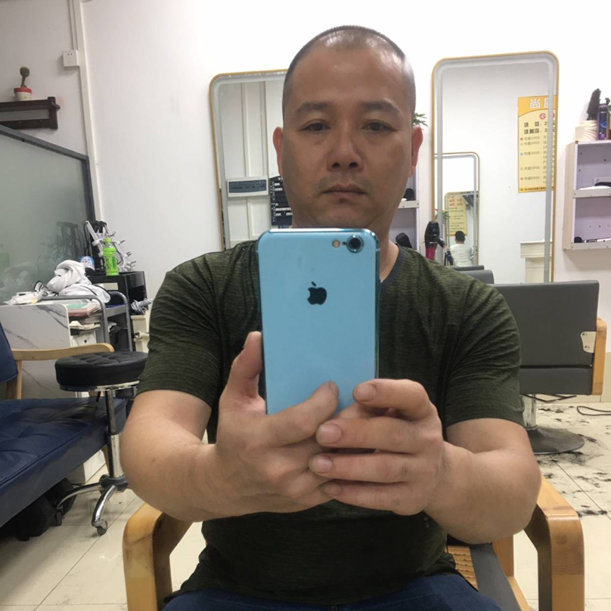 睫毛膏泪了耍酷的照片