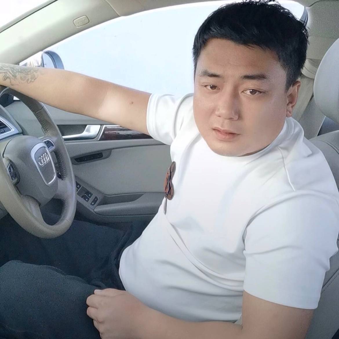 夜色555的照片