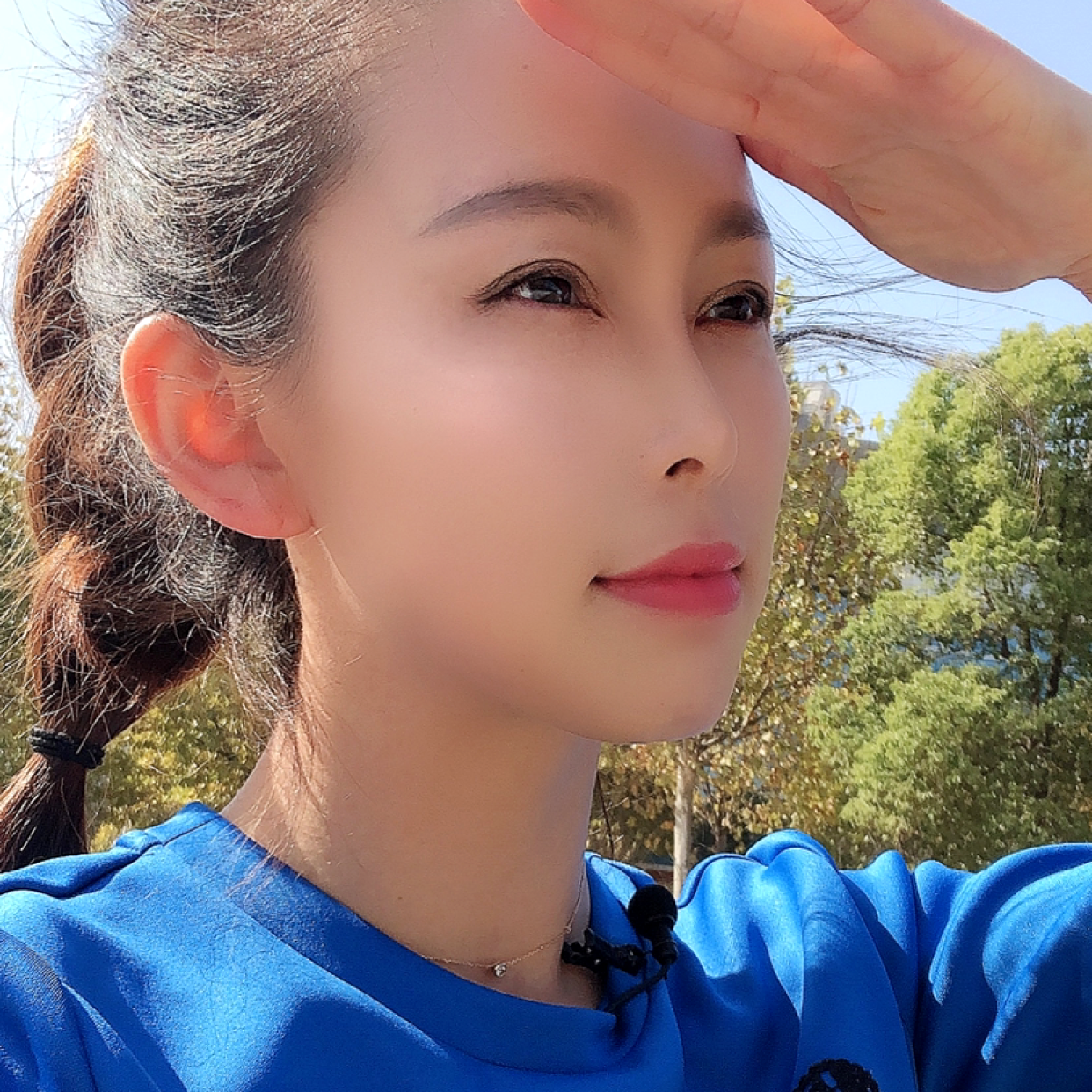 淡淡凝眸冰淇淋的照片