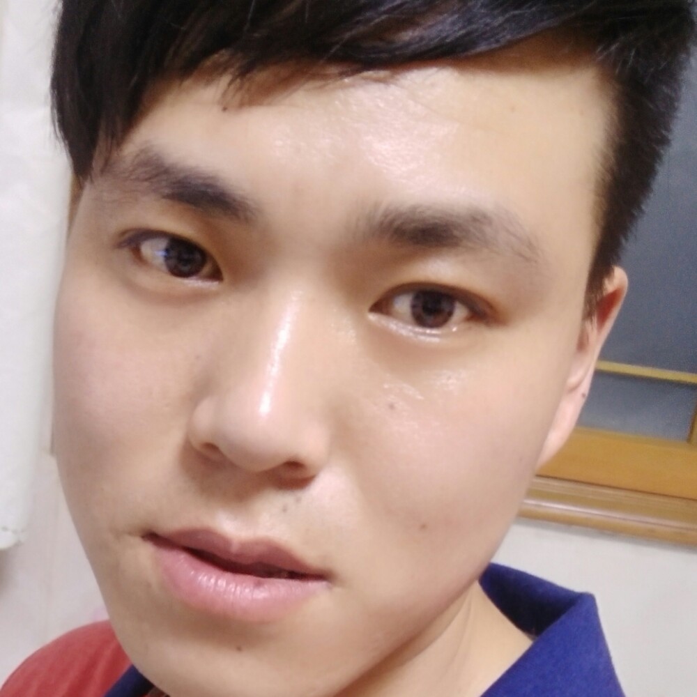 白猫迎高兴的照片