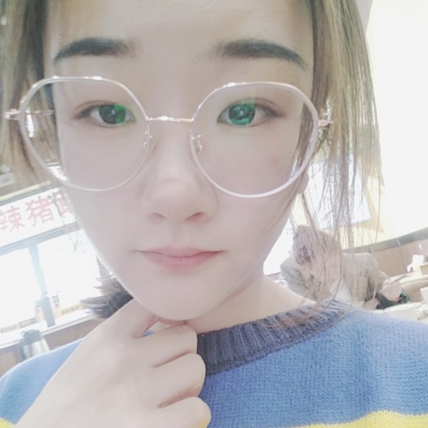 可爱水瓶的照片