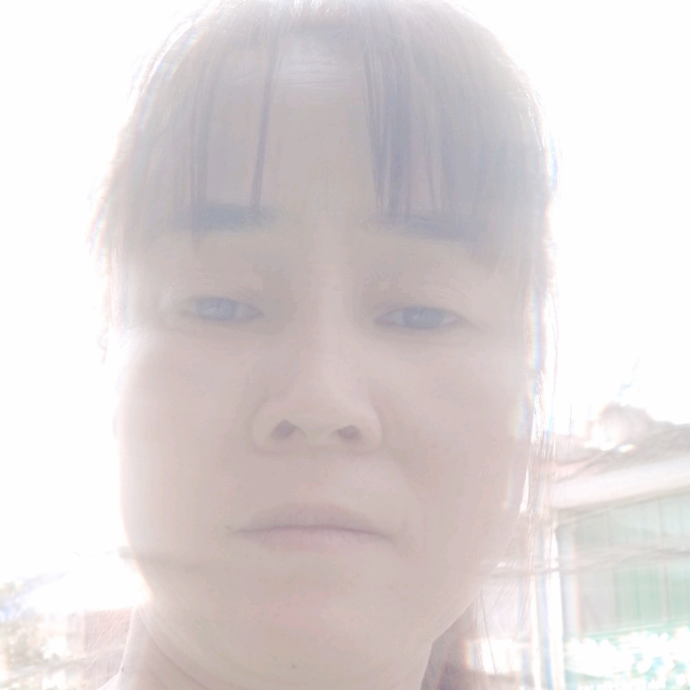 八宝粥蹙眉无聊的照片
