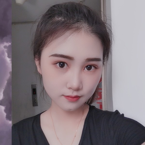 梨涡浅笑的照片